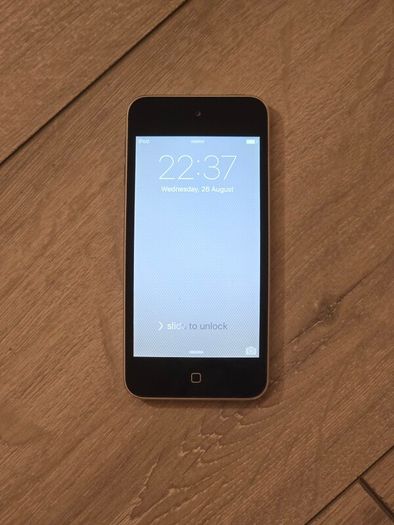 iPod Touch 5th Gen 16gb (Free Post)