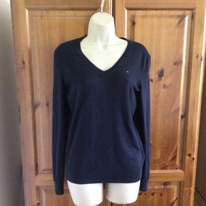 Tommy Hilfiger Ladies Navy Blue  jumper Small includes post