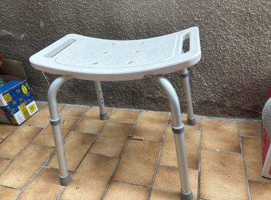 Shower seat