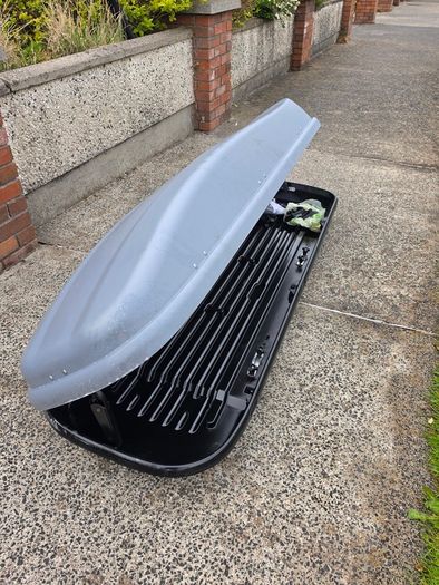 Halfords Roof Box Large Lockable Includes Fixings