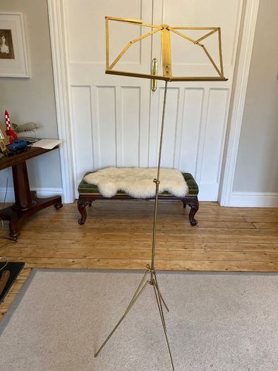 Music stand