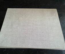 4 Vinyl Table Mats & 4 Bamboo Table Mats