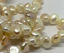 Vintage Baroque pearl necklace