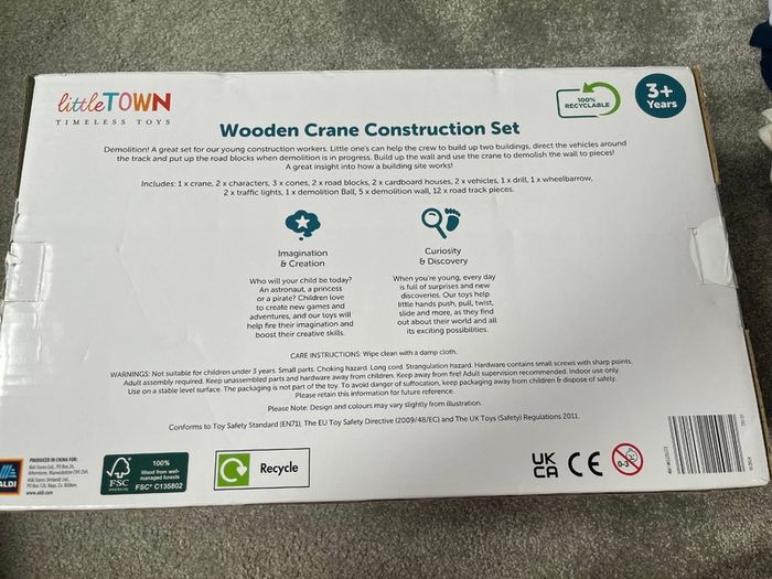 Wooden Crane & Construction Set