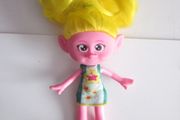Mattel Dreamworks Trolls Band Together Trendsettin Doll