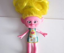 Mattel Dreamworks Trolls Band Together Trendsettin Doll