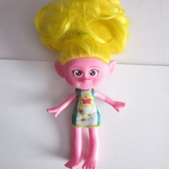 Mattel Dreamworks Trolls Band Together Trendsettin Doll