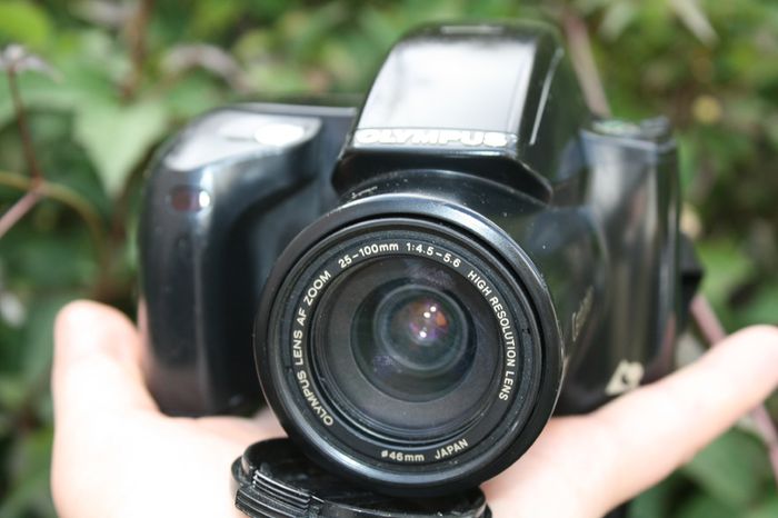 Camera Olympus Centurion S Film mid-Roll Change 25-100 Zoom Flash