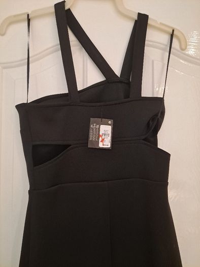 Black cutout bodycon dress