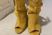 Mustard shade handmade shoes