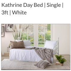 Daybed with Trundle & Mattress