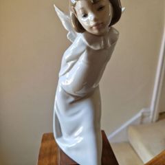 Lladro Angelic Figurine