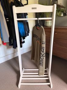 Kids clothes rack