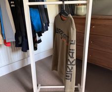 Kids clothes rack