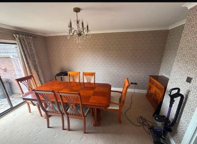 Mahogony Dining Table and Chairs