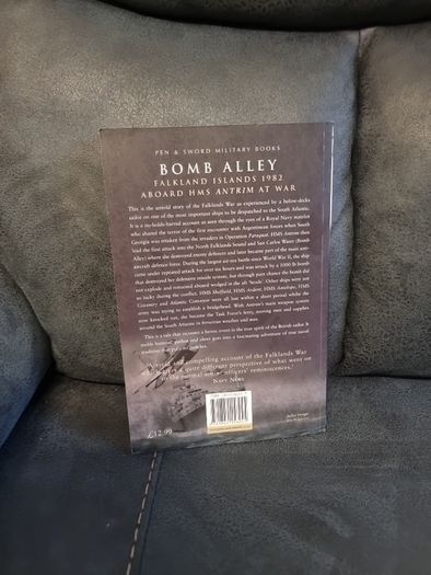 David Yates  Bomb Alley -falkland Islands 1982: Aboard Hms Antrim at War