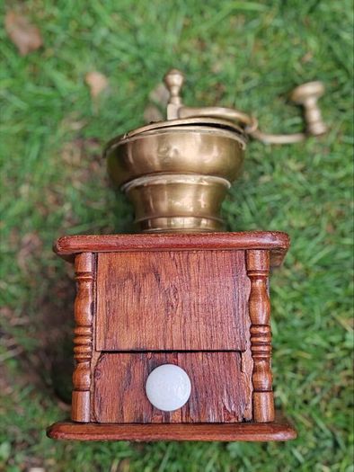 Coffee grinder