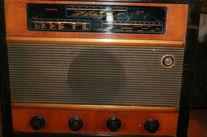 Vintage Murphy Radio  A.218 Works