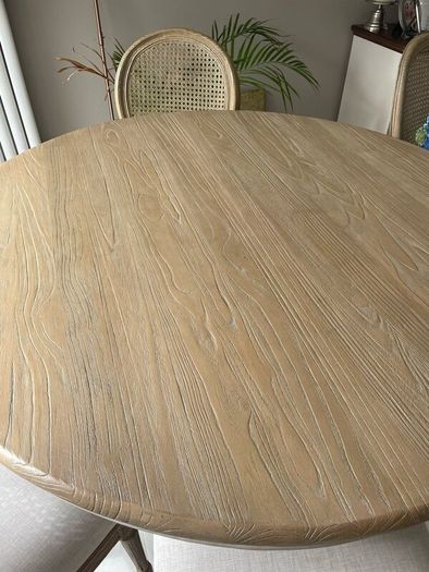 Dining table round 140cm with 6 rattan back chairs