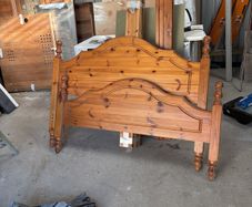 bed frame pine