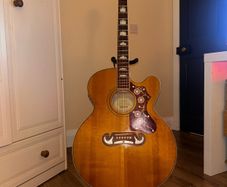 epiphone EJ-200 CE