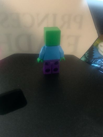 lego Minecraft zombie