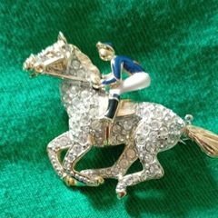 Vintage diamante racehorse and jockey brooch