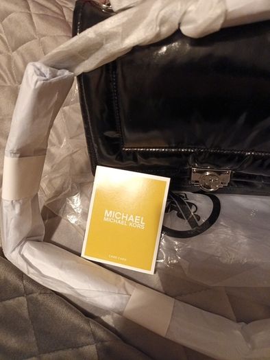 Genuine brand new with tags and packaging michael kors