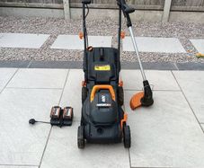 Worx Cordless 40V Lawn Mower & 20V Grass Strimmer.