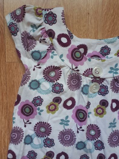 "adams girl" Top.  Age 8-9