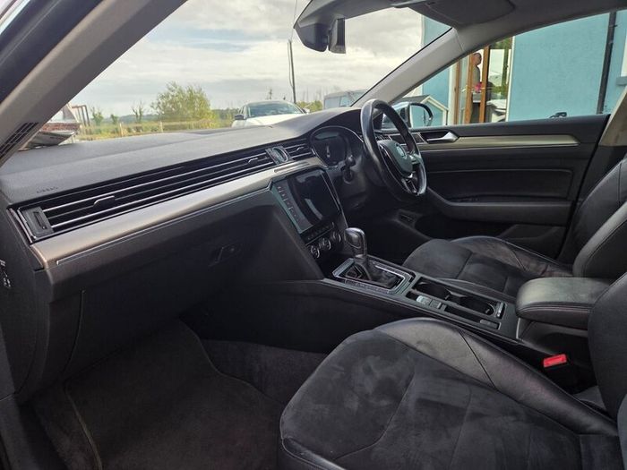 Volkswagen Arteon Elegance 2017 Panoramic sunroof
