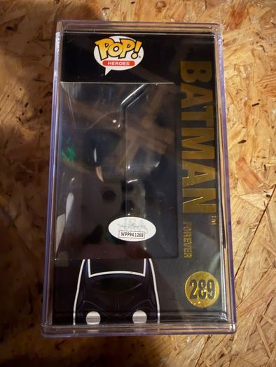 Funko Batman 289 Val Kilmer Autograph