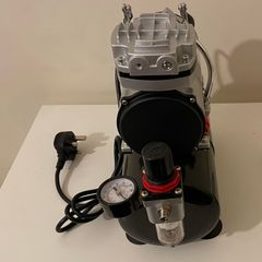 Fengda FD-186 Airbrush Mini Compressor with Tank - Perfect Condition