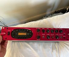 Line 6 POD XT Pro Guitar Rack Processor