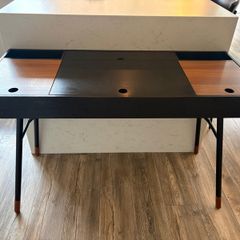 Bo Concept Cupertino Desk