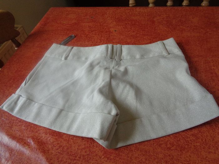 River Island Ladies Cream Shorts for Sale