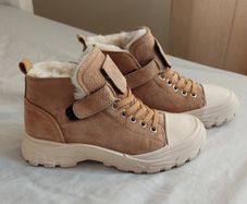 UGG unisex kids boots