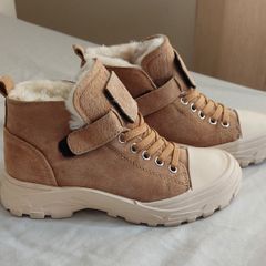 UGG unisex kids boots