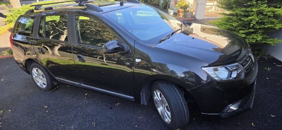 Rare 191 Dacia Logan Estate Only 33,900kms 7950