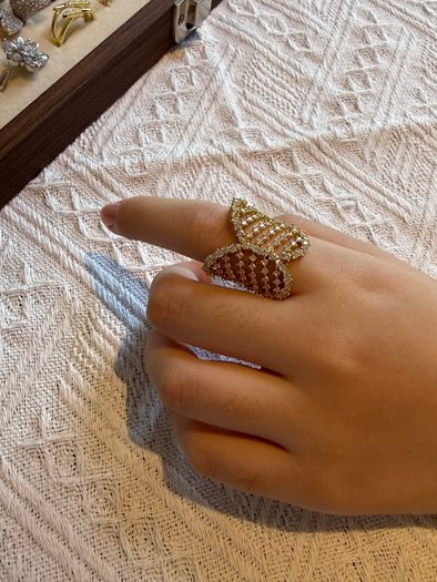 Brand new adjustable stunning ring