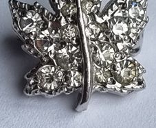 Vintage brooch KEYES