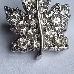 Vintage brooch KEYES