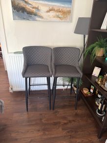 Bar Stool x2