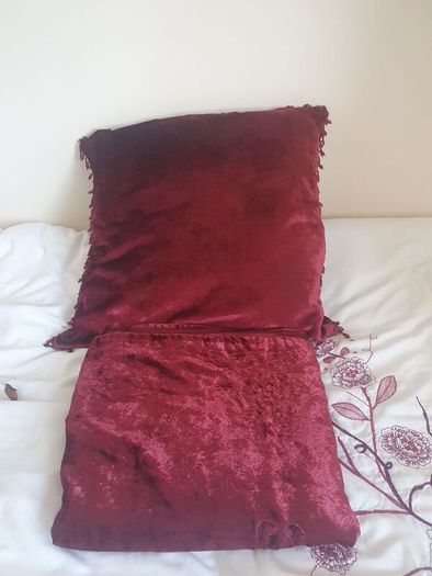 Cushion & throw
