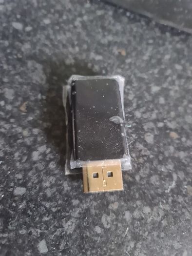 Display port to HDMI