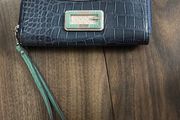 guess clutch bag