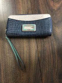 guess clutch bag