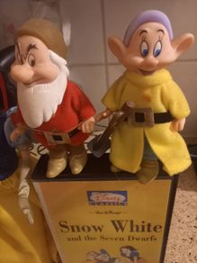 Snow White and the 7 dwarfs plus vhs film