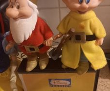 Snow White and the 7 dwarfs plus vhs film