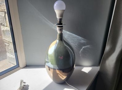 Table lamp
